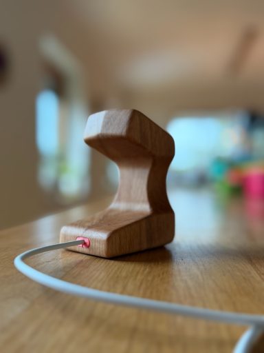 Apple Watch Ladestation aus schönem Holz Ladegerät für Apple Watch aus Buchenholz gefertigt
